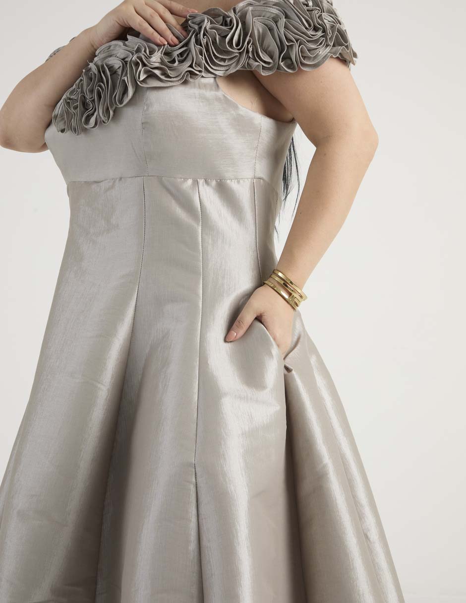 Vestido maxi de fiesta Ema Valdemossa Curvi escote bardot