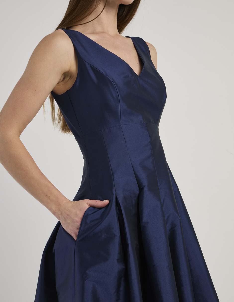Vestido largo de fiesta escote V