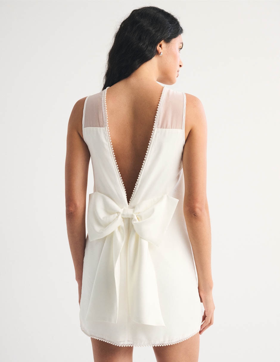 Vestido mini fiesta escote regular 3