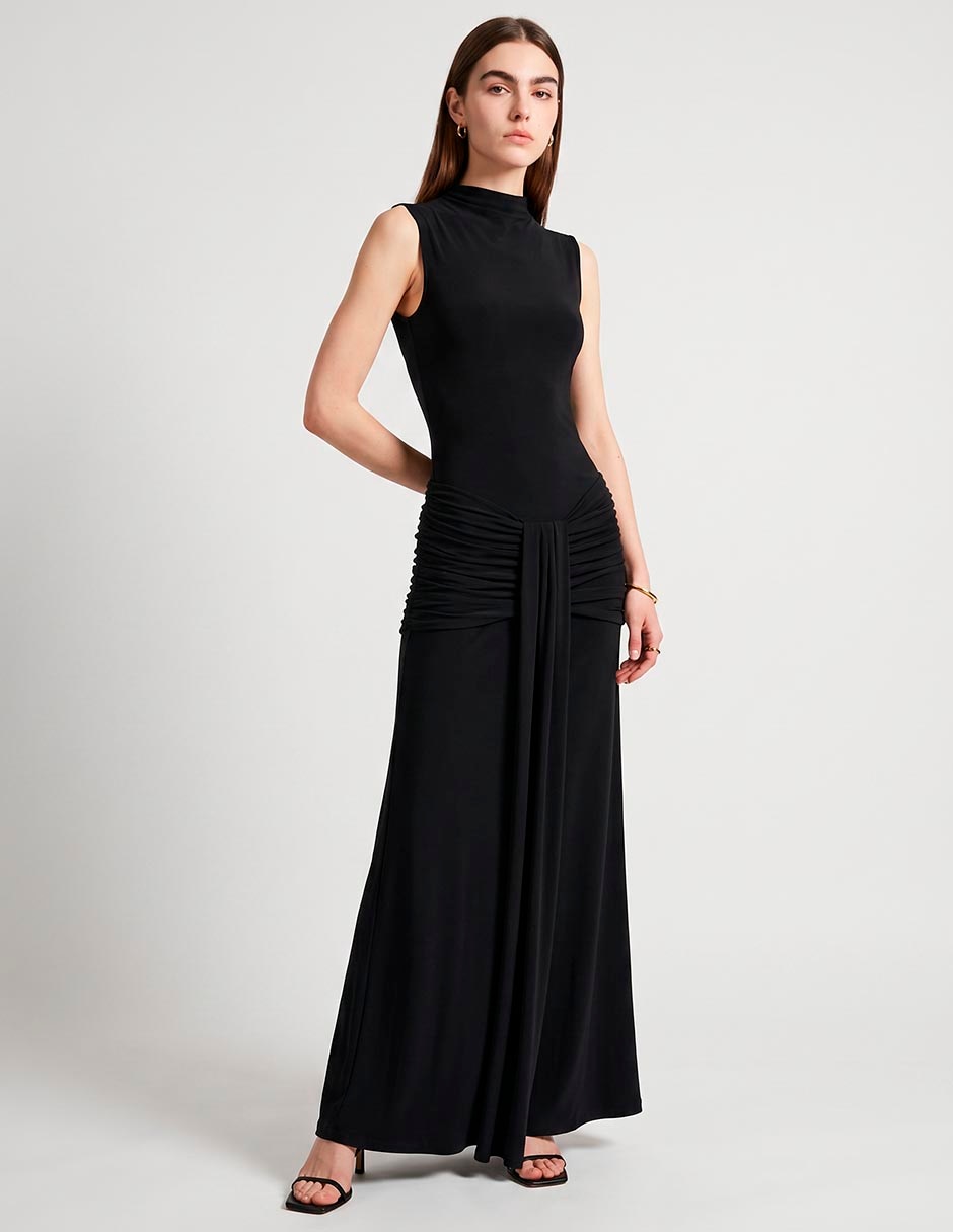 Vestido largo de fiesta escote regular Vestido largo de fiesta escote regular